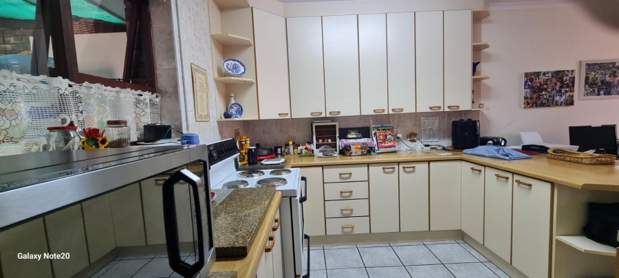 3 Bedroom Property for Sale in Noorsekloof Eastern Cape